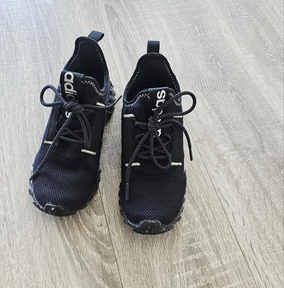 Adidas Kids Black Sneakers - Picture 2 of 5